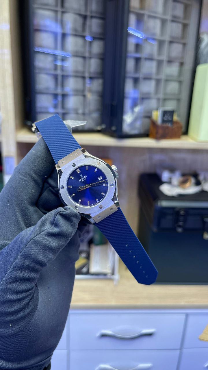 Hublot Classique Fusion Argenté Bleu Femmes