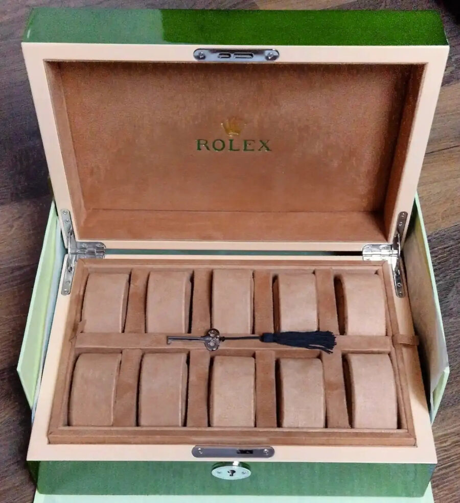 Boite montres Rlx 10 lots