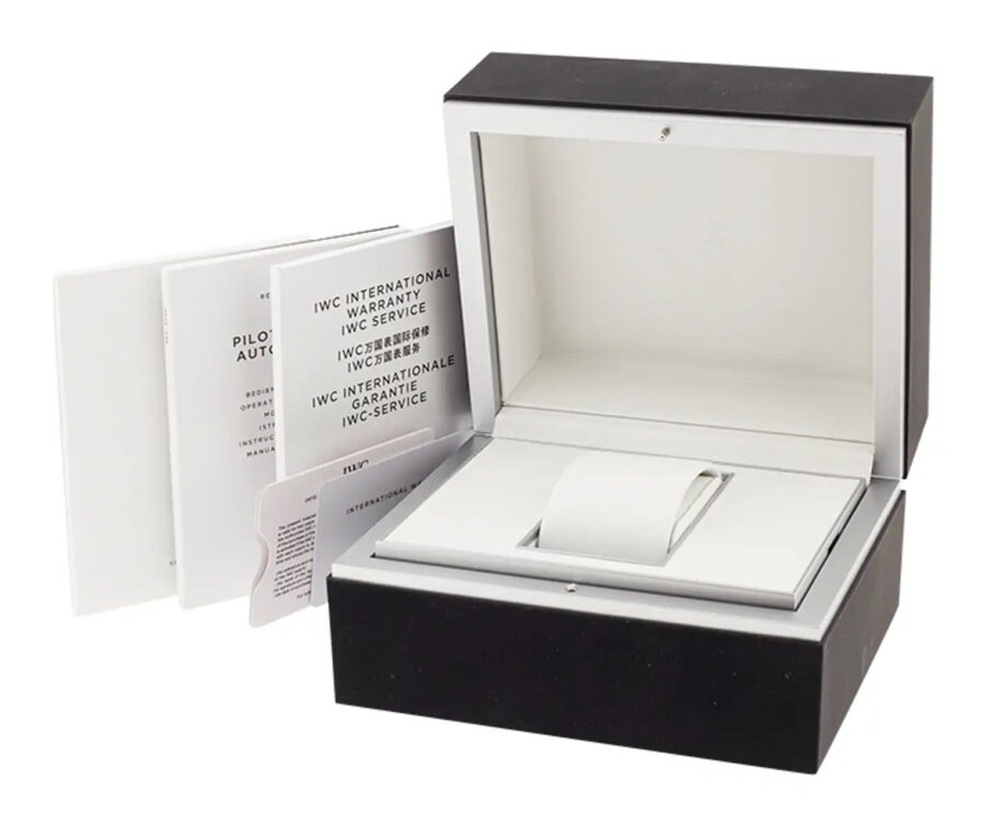 IMG_5017_4ee0bc1f-6357-4942-a4bd-c6fe25ea46a2 IWC INGENIEUR Argenté Blanc Automatique