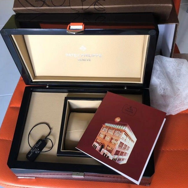 IMG_5018_b7fa2b9d-d8b8-442d-9737-4db3f6a84350 Patek Philippe Nautilus Argenté Vert Hommes